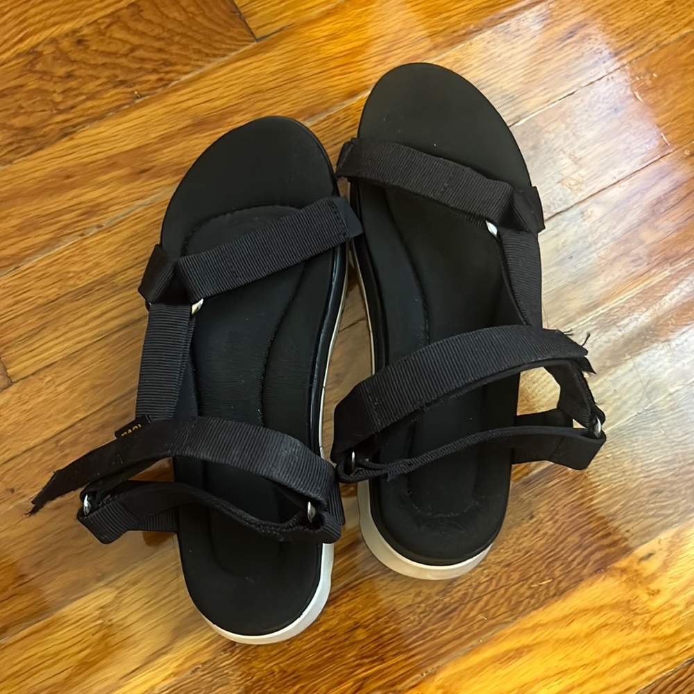 Teva Jadito Universal Sandal